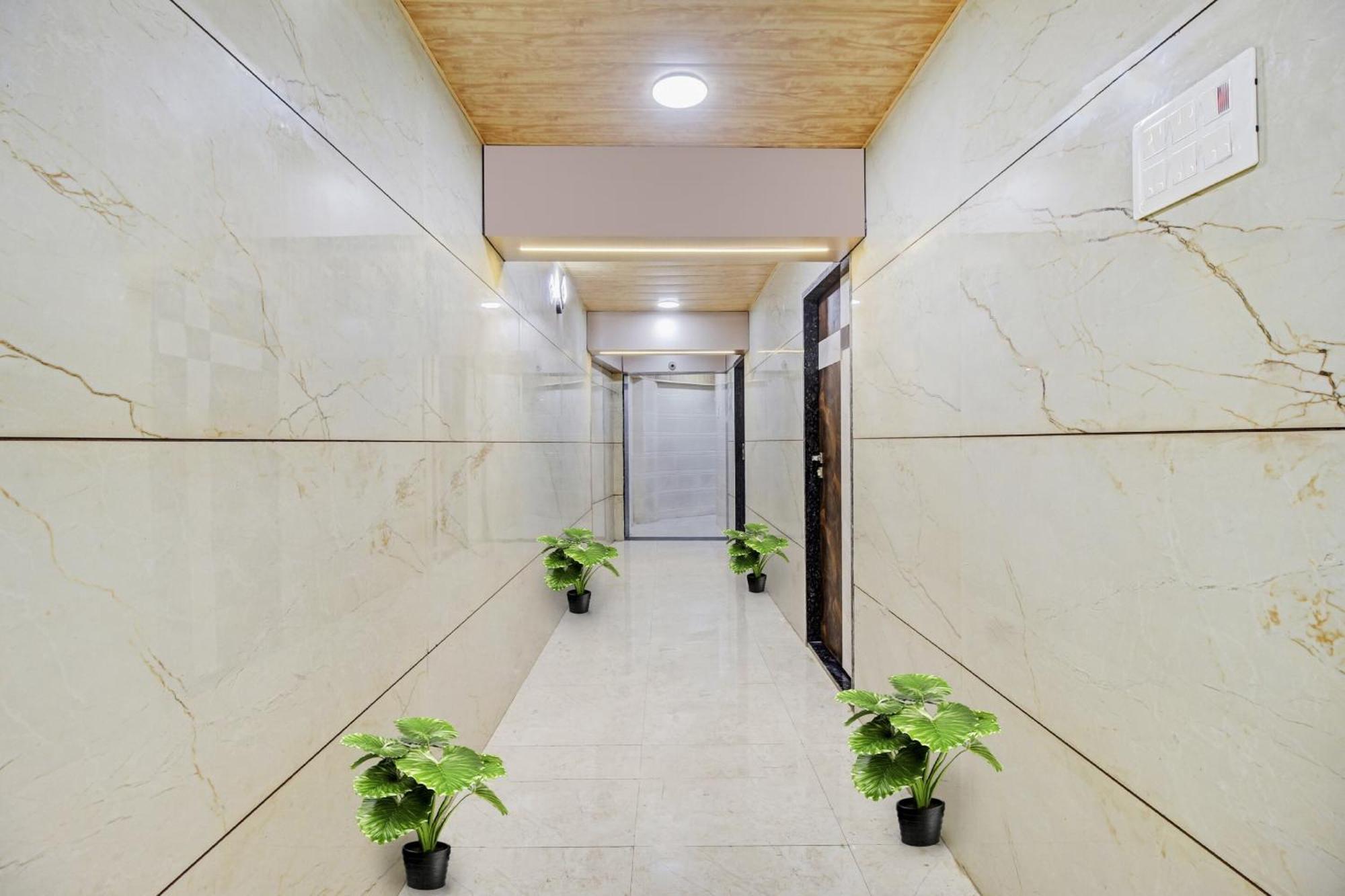 Hotel Ambedkar Kalyān 외부 사진