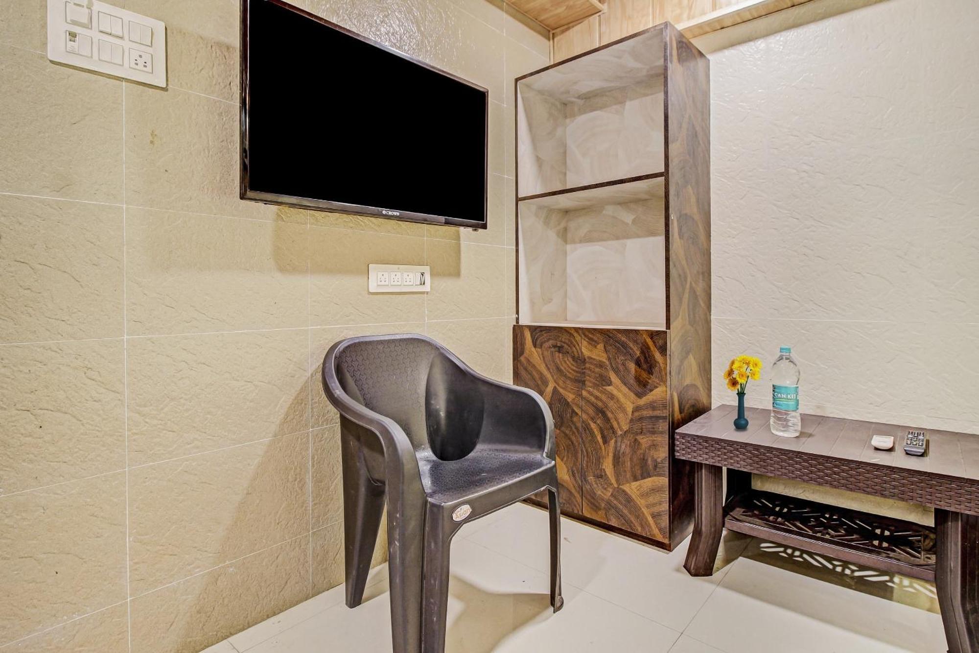 Hotel Ambedkar Kalyān 외부 사진