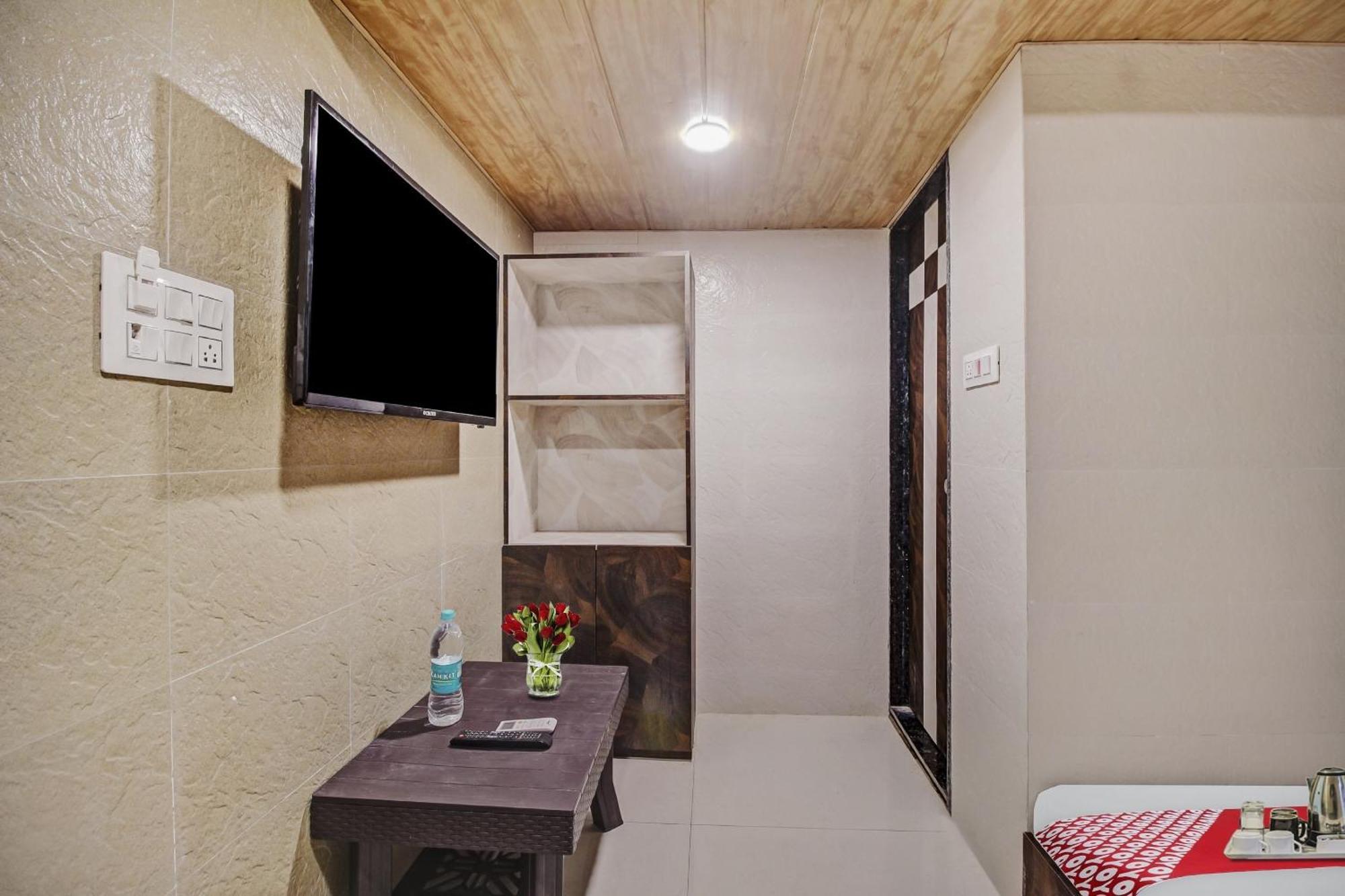 Hotel Ambedkar Kalyān 외부 사진