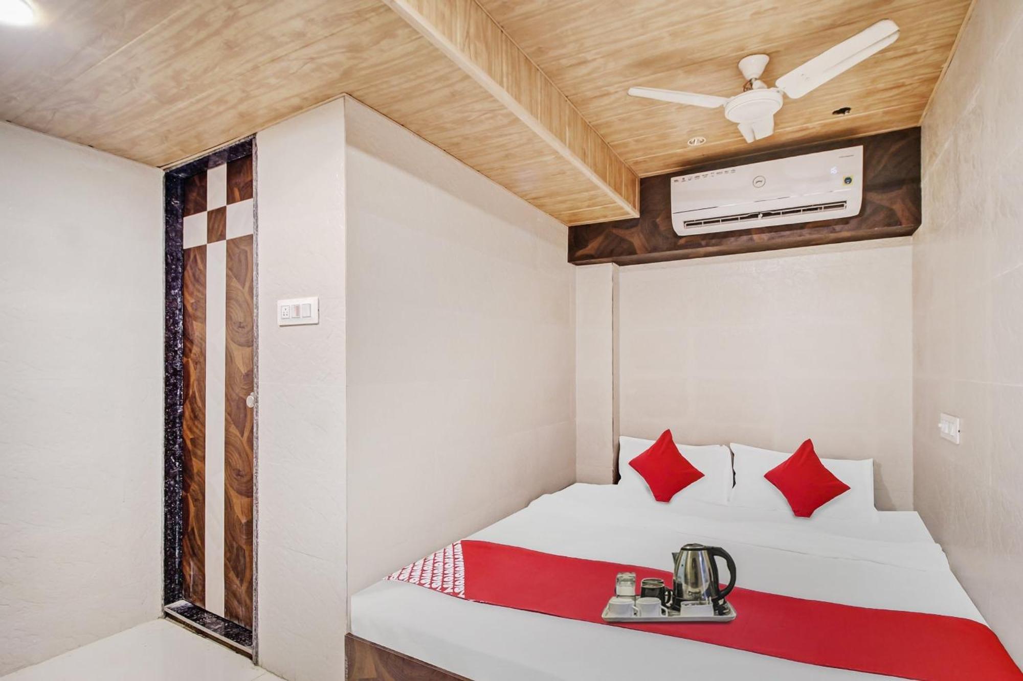 Hotel Ambedkar Kalyān 외부 사진