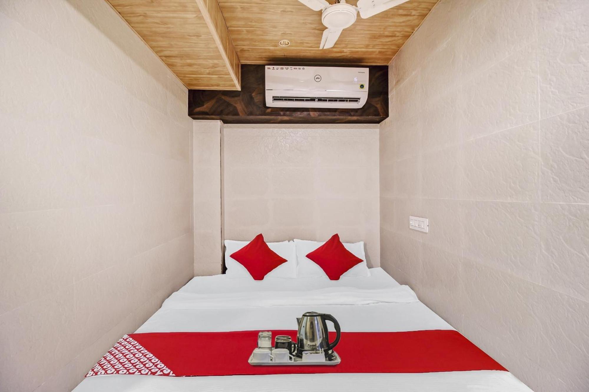 Hotel Ambedkar Kalyān 외부 사진